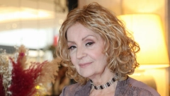 SEKLI SU ME DA BIH RODILA! Lepa Lukić o najtežem životnom periodu, pevačica se lečila godinu dana, a njemu htela da rodi dete! (VIDEO)