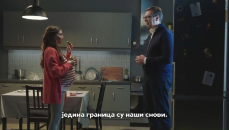 HEJTERIMA U INAT U novom izbornom spotu predsednik SNS se šali na svoj račun i šalje jaku poruku: Vučić s rezultatima iskočio iz frižidera