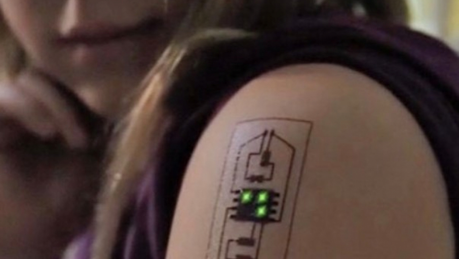 ELEKTRONSKE TETOVAŽE Bil Gejts otkrio šta će ubrzo zameniti mobilne telefone