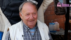 TRAVAR RADE (83) IZ PARAĆINA OTKRIVA Ovi čajevi su spas za probleme sa dijabetesom, holesterolom ali i visokim pritiskom