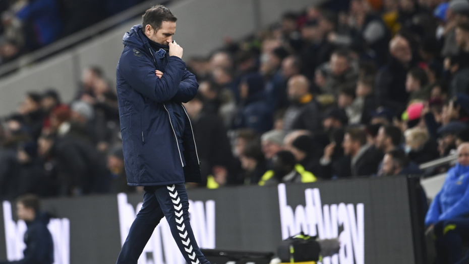 HAOS! Lampard slavio pobedu, pa polomio šaku! (VIDEO)