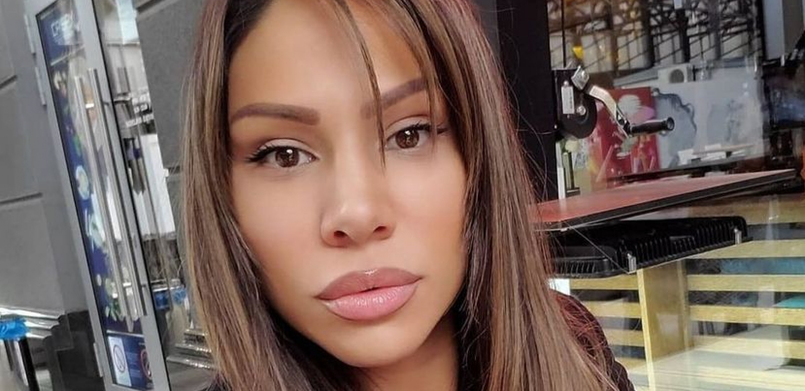 ZAPLILA DUBAI Sandra Afrika pozirala u minijaturnom bikiniju, usijale se društvene mreže