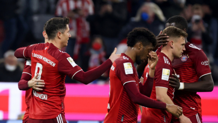 BAJERN PRONAŠAO POJAČANJE?! Novi Pogba pred vratima Minhena!