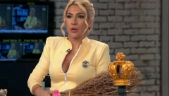 JOVANA JEREMIĆ UZELA METLU U RUKE! Voditeljka u emisiji isprobala ljubavnu magiju, a otkrila i šta joj u životu ne treba! (FOTO)