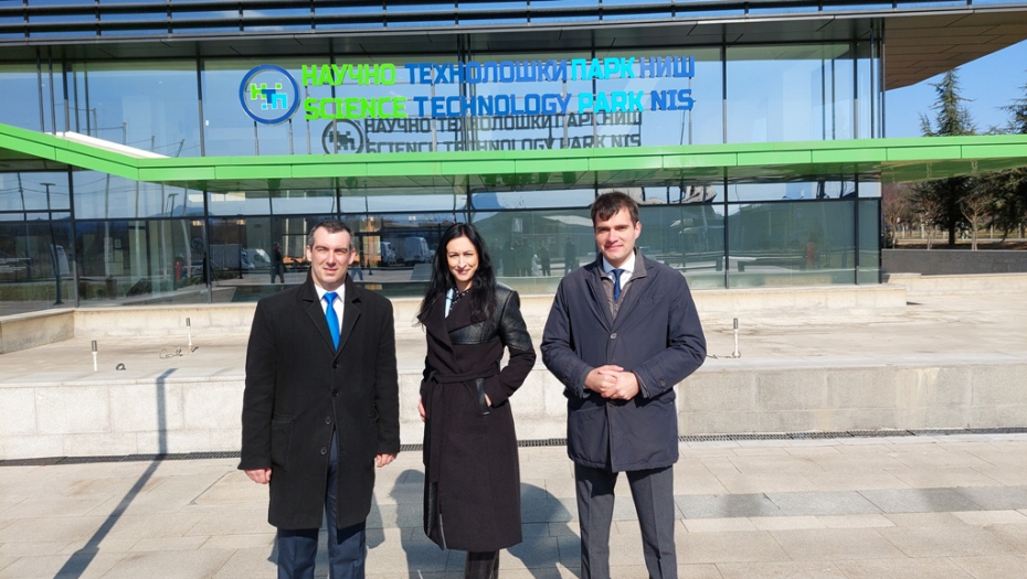 SADA JE RED DA GLEDAMO JOŠ DALjE U BUDUĆNOST Kandidati za poslanike liste „Aleksandar Vučić – Zajedno možemo sve“ posetili Nišavski okrug (FOTO/VIDEO)