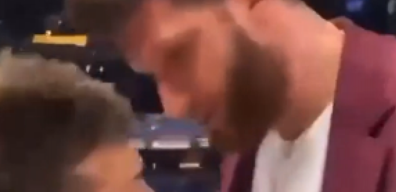 SKANDAL TRESE NBA! Pomahnitali Nurkić se unuo u lice navijaču, bacio mu telefon na tribine! (VIDEO)