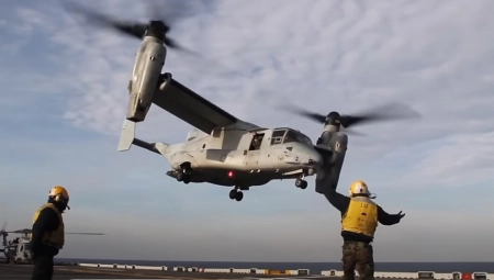 HOROR U MAJAMIJU Avion se srušio na automobil na mostu (VIDEO)