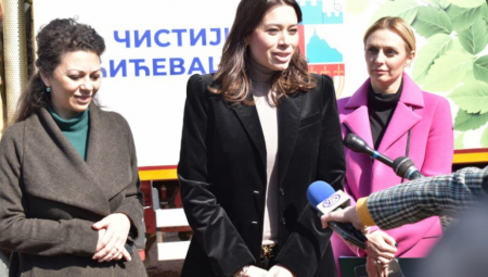 IRENA VUJOVIĆ U ĆIĆEVCU: Čujem da sam prvi ministar ekologije koji vas je posetio, uspešno smo realizovali više projekata