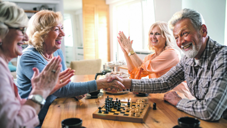 KAKO DRŽAVA SISTEMSKI BRINE O PENZIONERIMA Relja Ognjenović: Sve što smo obećali ispunili smo, od povećanja do penzionerskih kartica i biće toga još