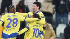 ALEGRI ŠOKIRAO SVE Komentatori umirali od smeha tokom izmene Vlahovića