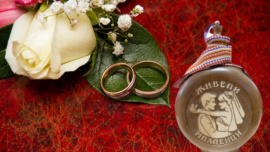 FILMSKA PLJAČKA NA SVADBI U BEOGRADU Mladenci ostali u šoku kad su prebrojali pare, a tek kad su pregledali kamere