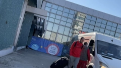 DRAMA NA AERODROMU! "Grobari" iz belog kombija vređali Borjana, Zvezdin kapiten žestoko odgovorio na provokacije! (VIDEO)