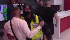 PSOVAO MU MRTVU MAJKU I NJEN GROB! Brutalna svađa zadrugara, izgovorene najgnusnije moguće uvrede ikada u rijalitiju!