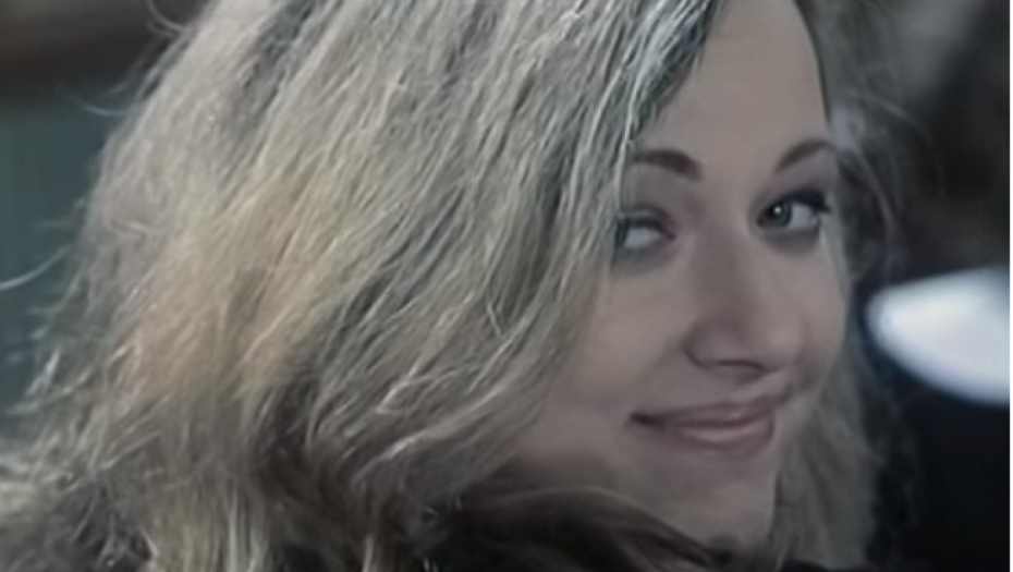 POBEGLA IZ SRBIJE Slavna glumica radila kao dadilja da preživi, a onda je usledio veliki obrt (FOTO)