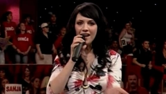 ONA JE PRVA PEVAČICA SA SNIMKOM ZA ODRASLE Nakon skandala se povukla sa scene, a danas izgleda mnogo drugačije!