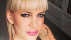 TO ĆE ME UVEK PRATITI I posle 16 godina se priča o njenom se*s skandalu, pevačica danas izgleda potpuno drugačije (FOTO)