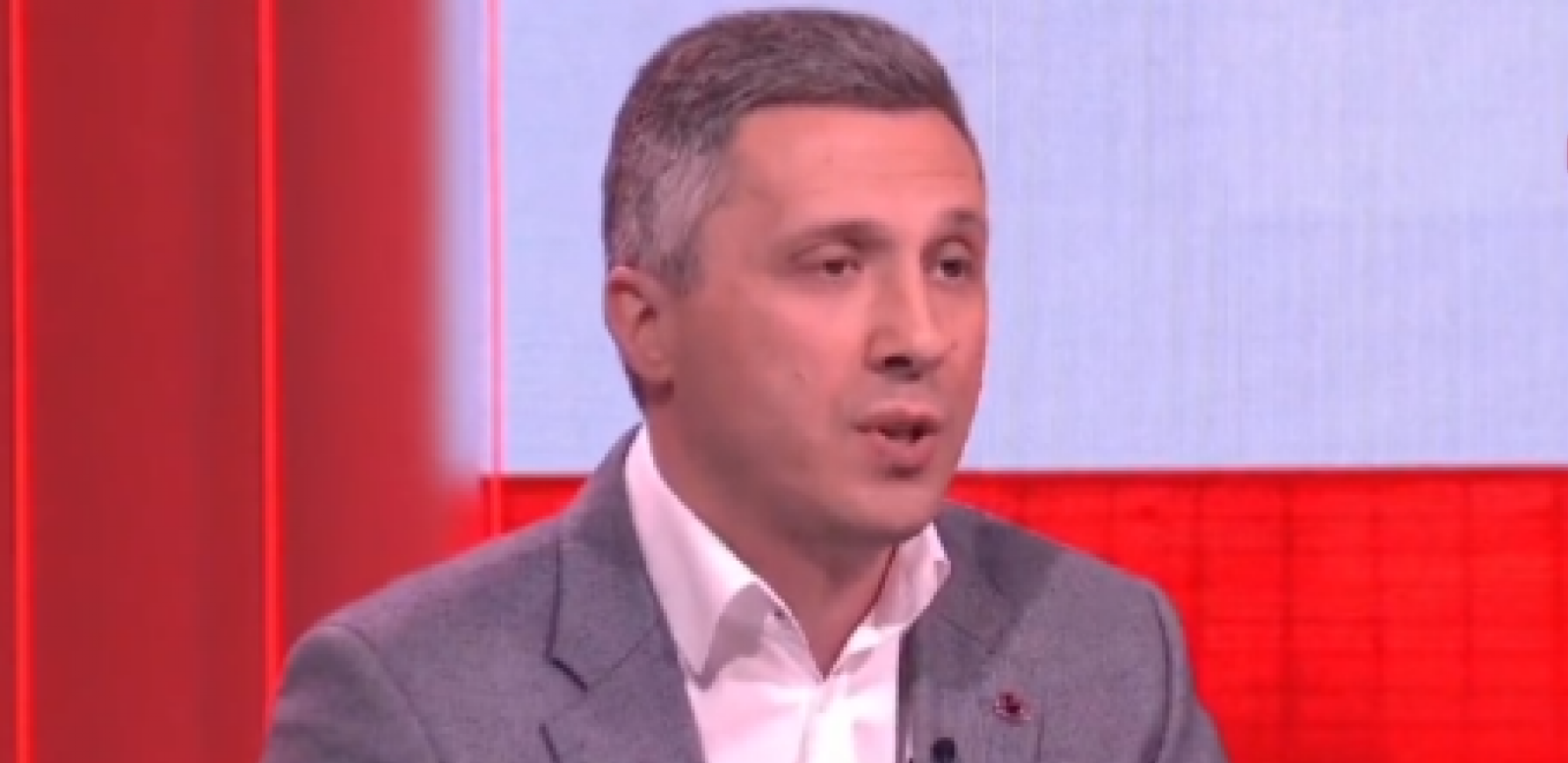 BOŠKO OBRADOVIĆ OPLEO PO ONIMA SA KOJIMA JE DO JUČE SARAĐIVAO Lideru Dveri sada smetaju bivše kolege i saradnici (FOTO)