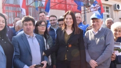 MINISTARKA VUJOVIĆ SA GRAĐANIMA ZVEZDARE Mir i stabilnost su neophodni za dalji razvoj Srbije, trudimo se da uvek čujemo glas naroda (FOTO)