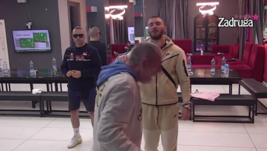 DEVOJKA ĆE TE STRPATI U ZATVOR! Nikad žešći sukob Mensura i Miće, uvrede pljušte na sve strane, obezbeđenje reagovalo!