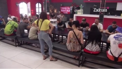 AKO NE DOĐEŠ ČIM TE ZOVE, NASTAJE HAOS! Naveli su je kao najposesivniju osobu, cimeri ostali zabezeknuti na to!