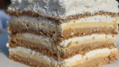 STARINSKI RECEPT NAŠIH BAKA Sladoled torta sa orahom, lagana i kremasta poslastica