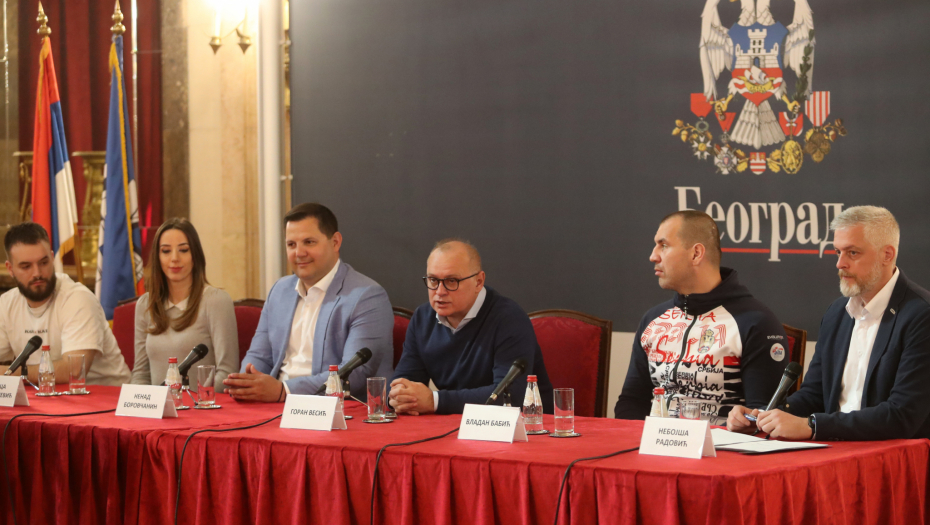 VREME JE ZA SPEKTAKL! Vesić i Borovčanin: Beograd prestonica sporta i boksa! (FOTO)