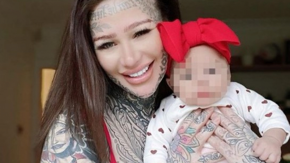 TETOVIRALA CELO TELO, A SAD NE MOŽE DA ŽIVI OD UVREDLJIVIH KOMENTARA "Govore mi da sam loša majka, da će me se ćerka stideti"