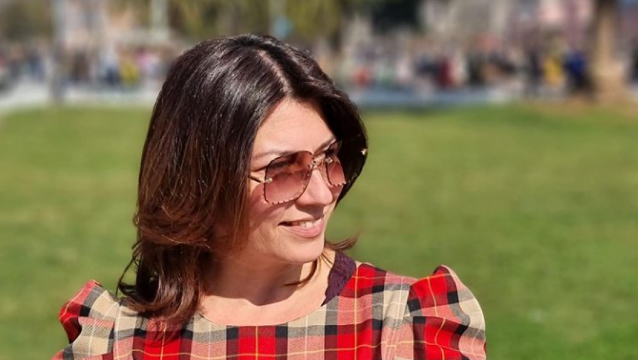 SRPSKA GLUMICA OBUKLA MANTIJU Milenin potez iznenadio sve, poslala jaku poruku!