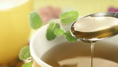 IZBACITI SVE PARAZITE IZ CREVA Čudotvorno ulje jača srce i leči mokraćne kanale