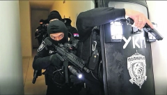 UHAPŠENO 11 OSOBA ZBOG LAŽIRANJA REZULTATA ISPITA Velika policijska akcija u Beogradskoj akademiji poslovnih i umetničkih strukovnih studija