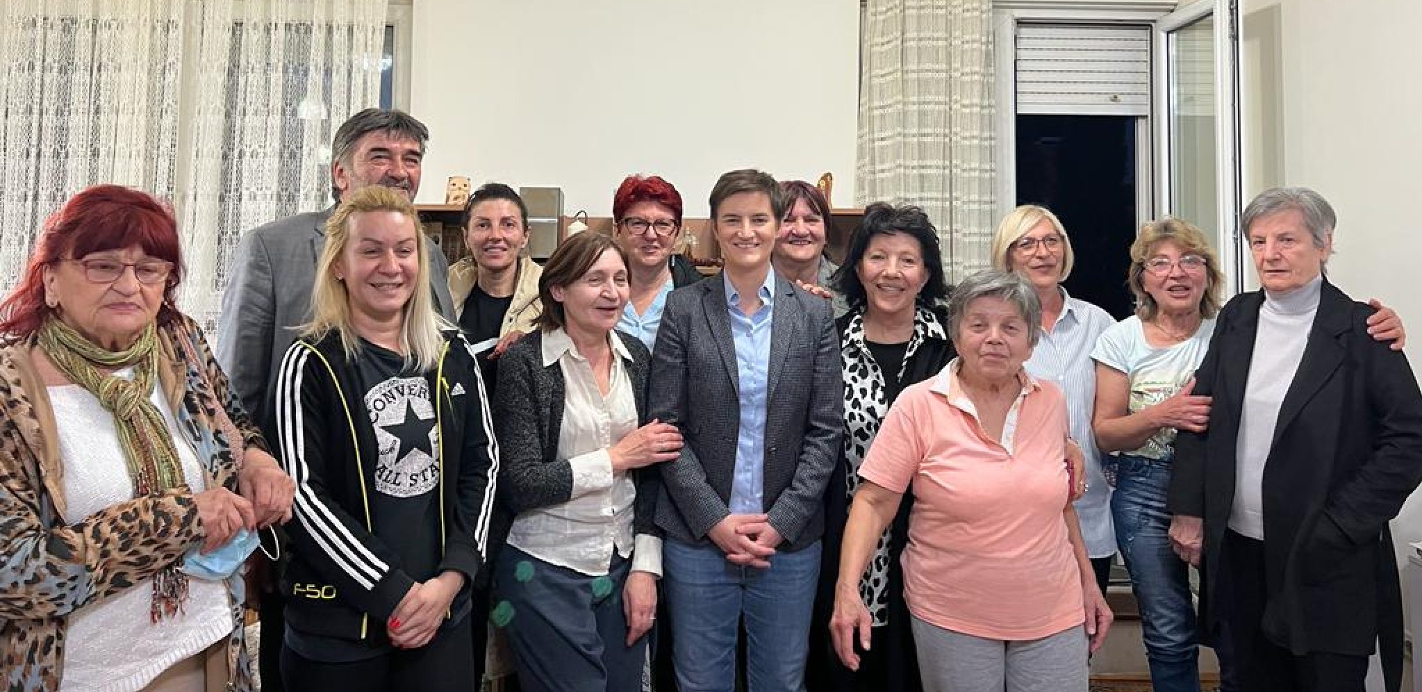 ANI BRNABIĆ USRED RAZGOVORA ZAZVONIO TELEFON Pogledala je ekran, kad ono - Aleksandar Vučić! Evo šta je predsednik rekao (VIDEO)