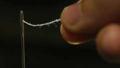 CEO ŽIVOT OVO RADIMO POGREŠNO Provući konac kroz iglu je nikad jednostavnije uz ovaj trik