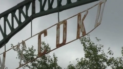 PRVE SLIKE ISPRED ALEKSINAČKE BOLNICE Dovode povređene rudare, uplakane porodice se raspituju za svoje (FOTO)