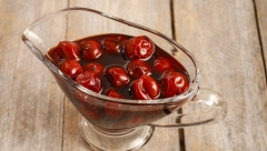Uz bilo koju vrstu pečenja: Sos od višanja (RECEPT)