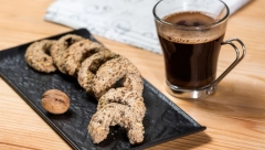 STARINSKI RECEPT ZA ORASNICE: Sitni kolači koji se tope u ustima