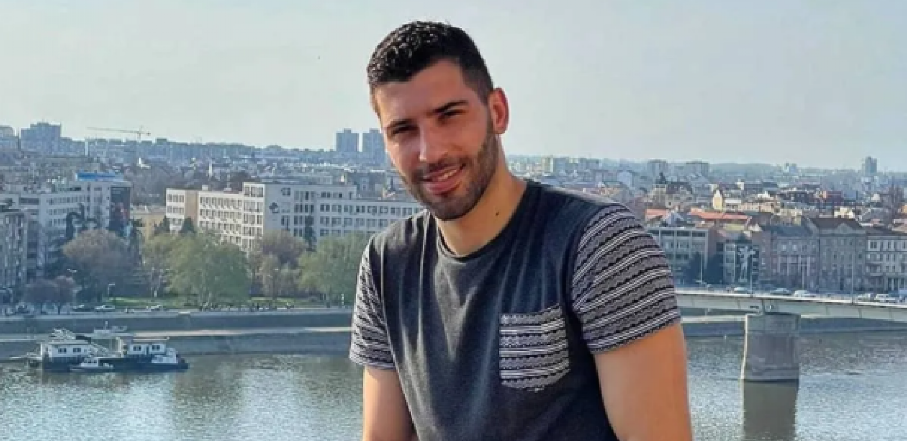MAJKA MU KUKA, SAMO DA SE NE UBIJE! Era Ojdanić otkrio sve o unuku koji je uhapšen zbog prostitucije!