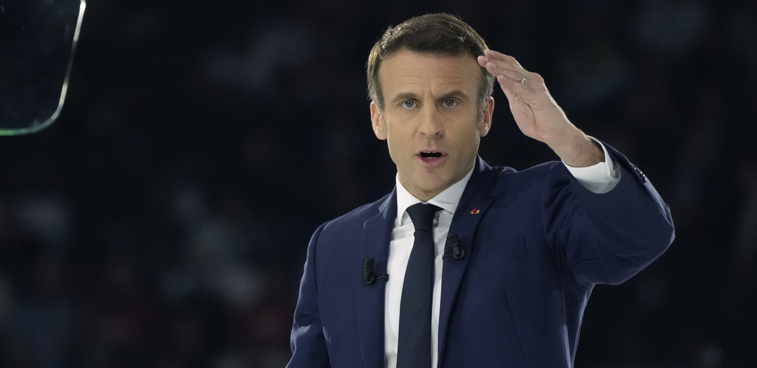 MAKRON OPTUŽUJE RUSE Jasne indicije za ratni zločin u Buči, NOVA runda sankcija protiv RF