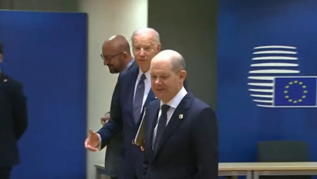 VIC DANA Kaže Bajden Šolcu...