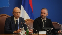 OTVORENO BIRAČKO MESTO U NOVOM PAZARU Potukli se članovi biračkog odbora, sada je sve u redu
