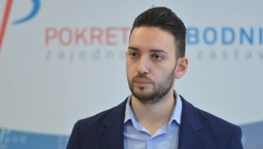 PAVLE GRBOVIĆ STAKLENOM ČAŠOM GAĐAO ČLANOVE SNS Žaklina Tatalović napravila fatalnu grešku i objavila video na kom se vidi sve!