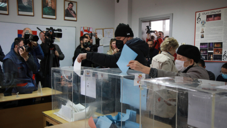 GODINU DANA POSLE IZBORA OTKRIVENA UŽASNA ISTINA! Dvojica kandidata za predsednika Srbije imali strana državljanstva!