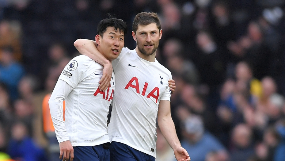 RAPSODIJA "PEVACA" Totenhem ponizio Lester, het-trik Sona