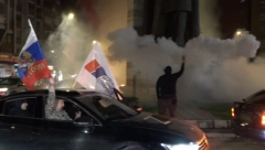 SRBI IZAŠLI NA ULICE U Severnoj Mitrovici slavlje nakon obraćanja Vučića