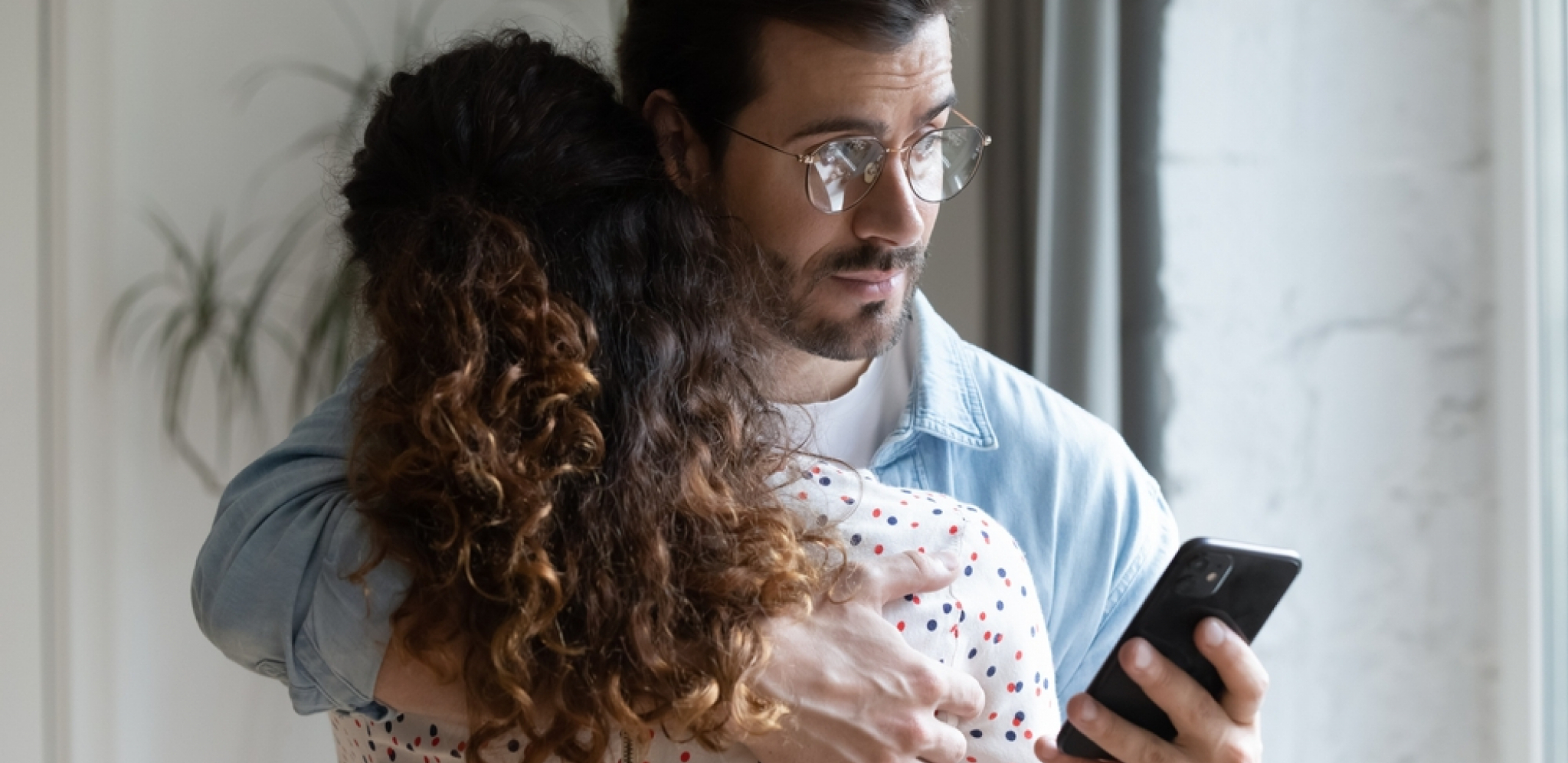 Jače je od njih: Koji horoskopski znaci su skloni prevari?