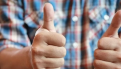 POTREBNE SU VAM SAMO 3 SEKUNDE: Trik s palčevima otkriva kakvo je vaše držanje, ako je loše, obratite pažnju na zdravlje