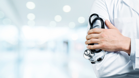 DETALJI POKUŠAJA SAMOUBISTVA TINEJDŽERKE Pored nje nađene tri flaše