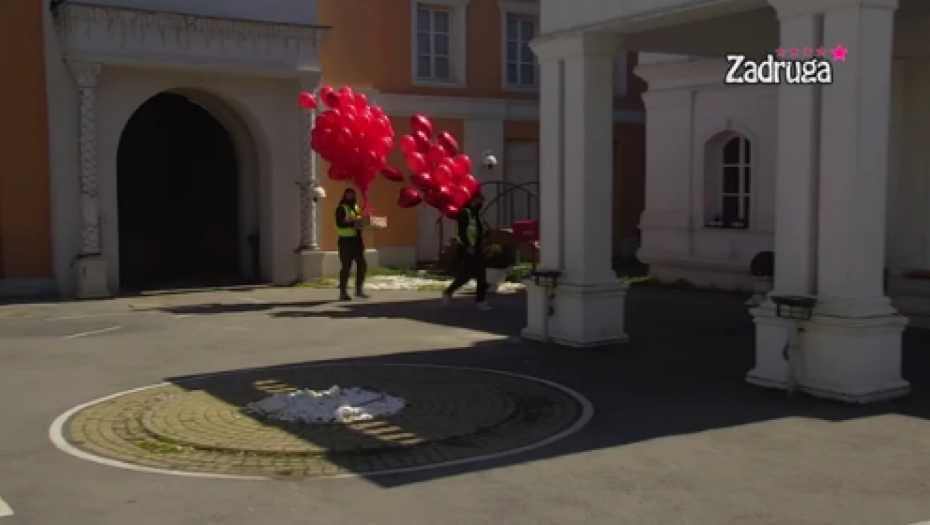 NESVAKIDAŠNJE IZNENAĐENJE U RIJALITIJU! Mina i Mensur u šoku kada su videli šta stiže u Belu kuću, Milica doživela pomračenje i zapenila od besa!