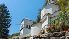 NEVEROVATNA TAJNA MANASTIRA NA MLAVI Čudotvorne mošti Svetog Grigorija leče neplodnost i dovode do ozdravljenja bolesnih