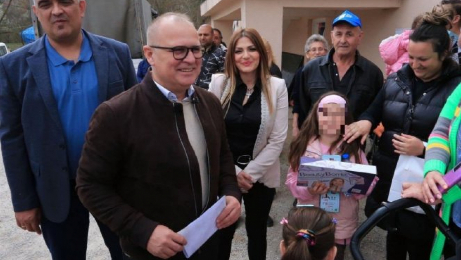 VELIKA PODRŠKA MEŠTANA U SELU SENAJA Za vikend ću posetiti ove divne ljude da im se zahvalim u ime predsednika (FOTO)