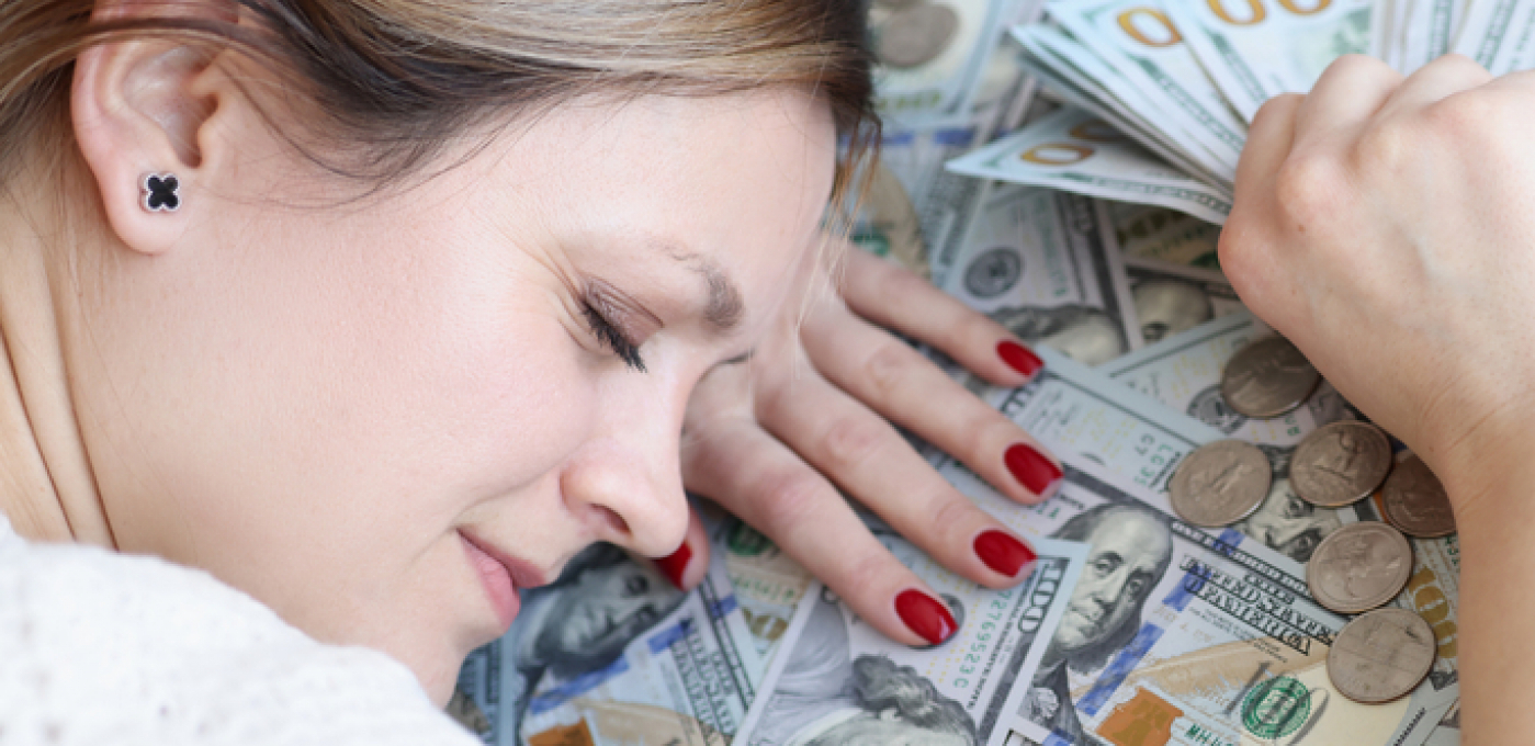 NOĆAS URADITE OVO I NOVAC ĆE VAM POČETI DOLAZITI Evo kako da iskoristite magičnu moć mladog Meseca